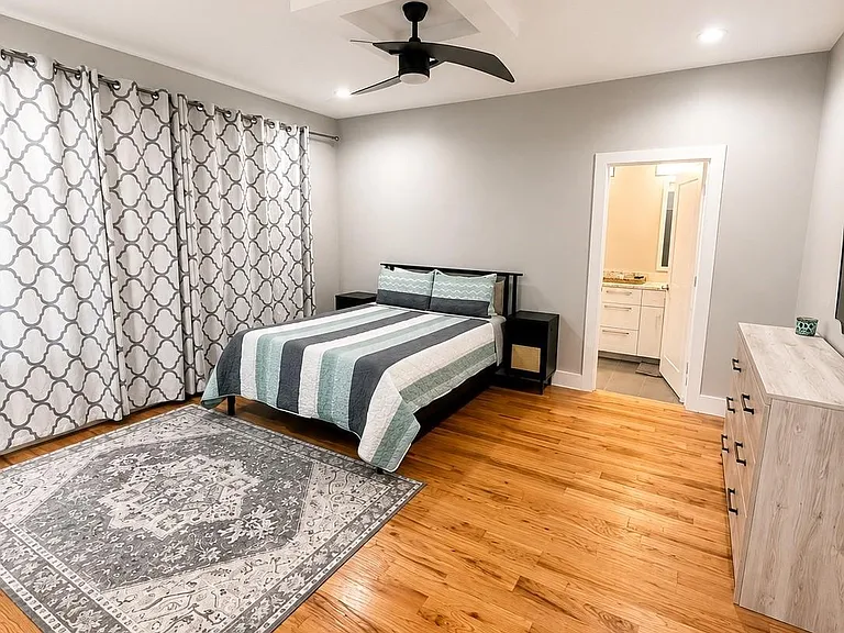 4406 Munger Ave #3 — Photo 15