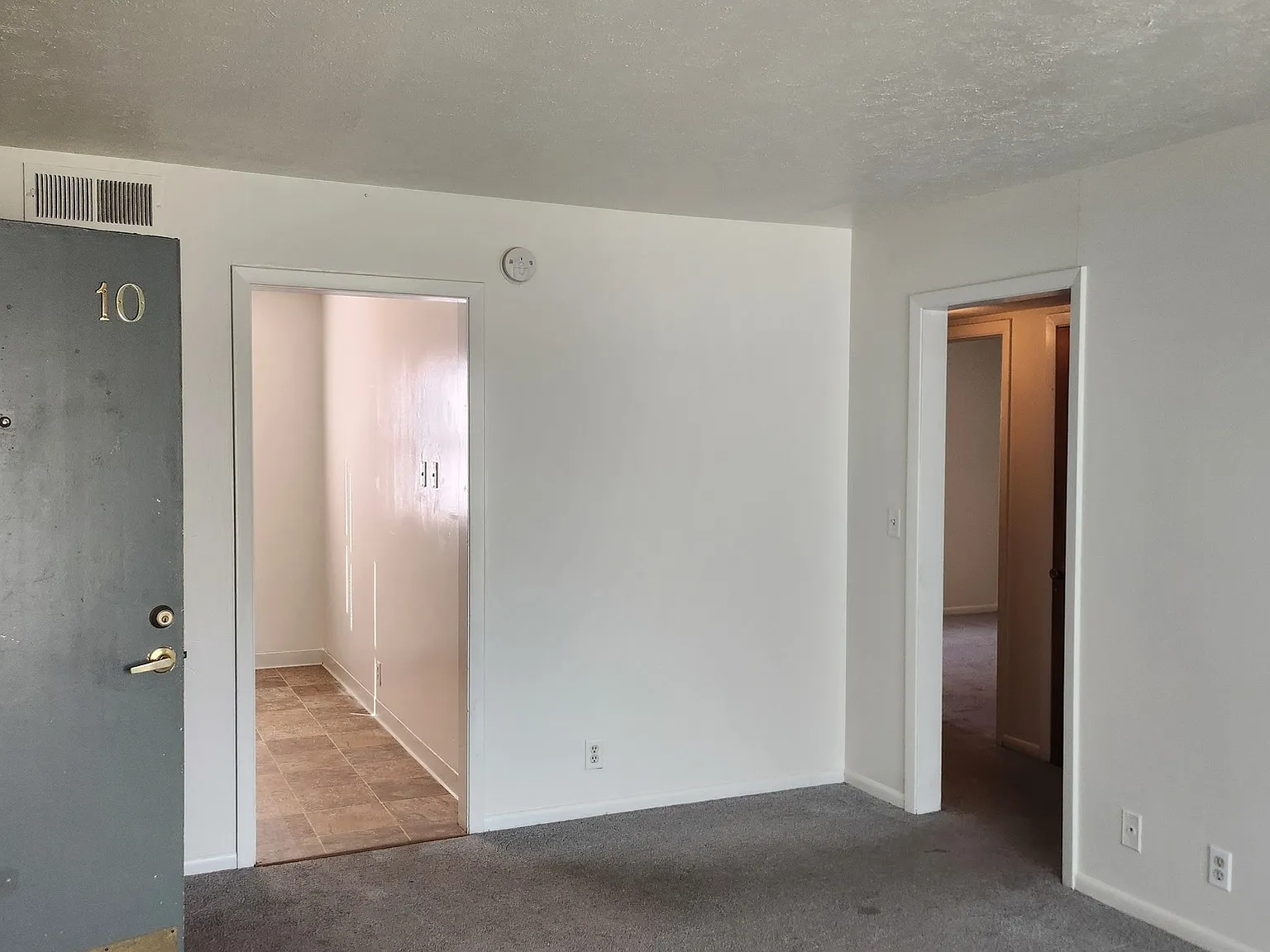2 bed, $875 — Photo 3