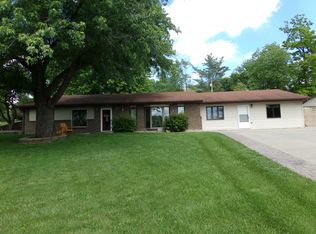 809 High St, Eldon, IA 52554