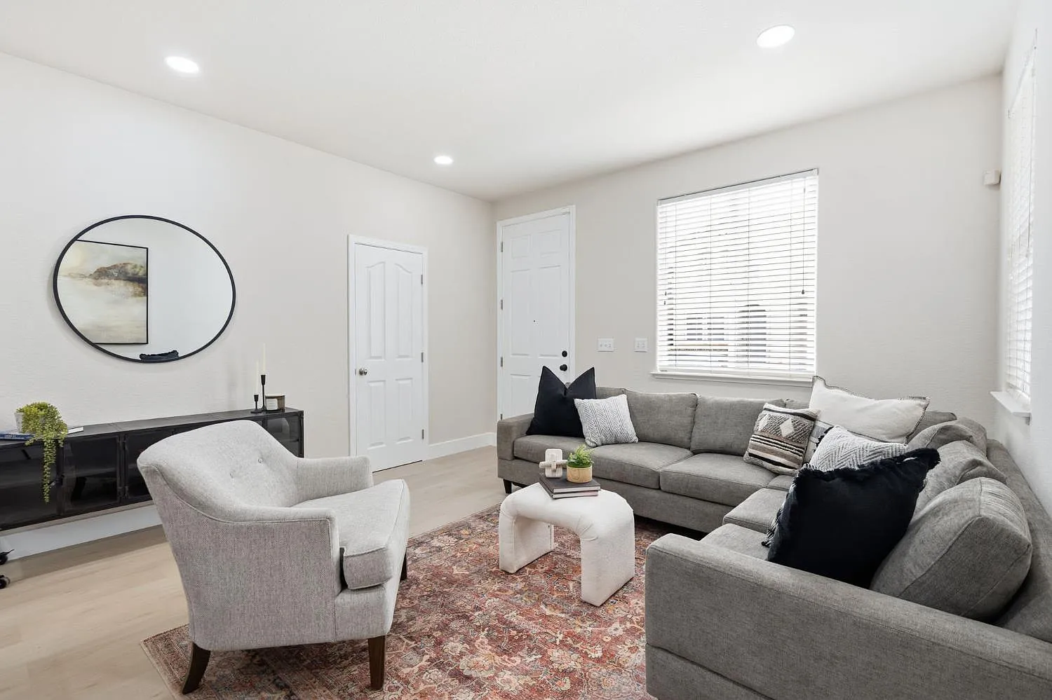 5418 Shennecock Way — Photo 1
