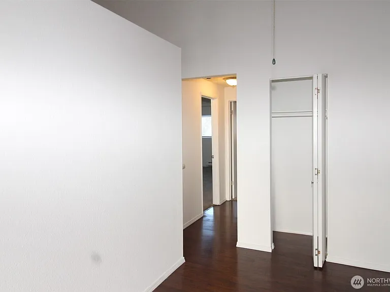 15210 Macadam Rd S #D304 — Photo 5