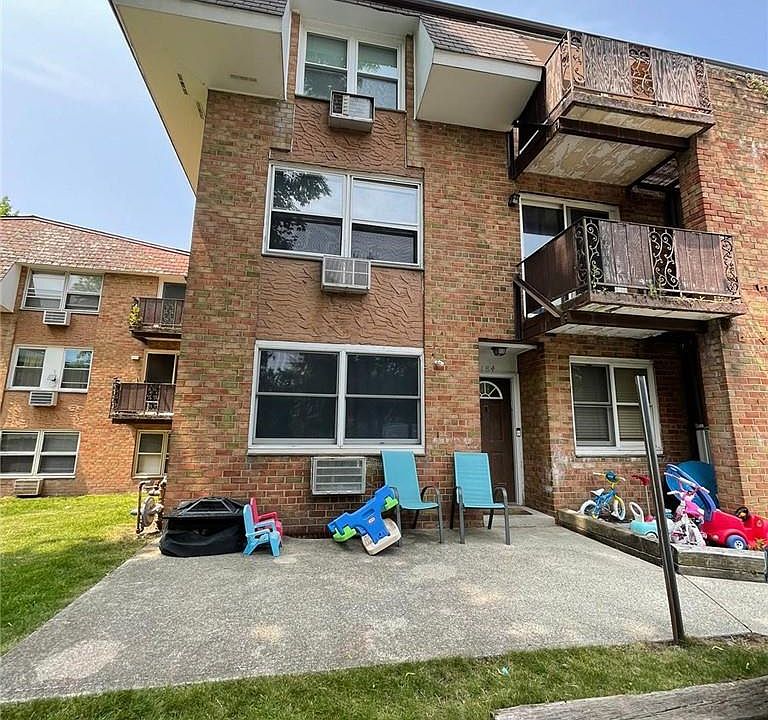1st image of 184 Kearsing Parkway