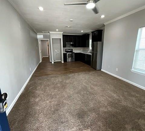 4th image of 4126 Sayers St