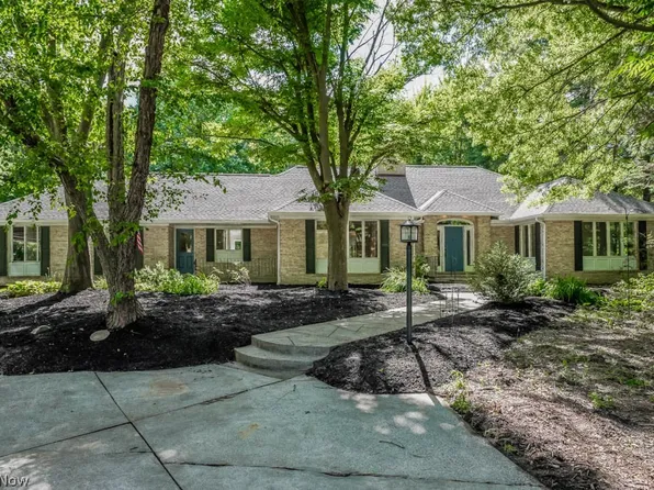 6135 Boneta Rd, Medina, OH 44256