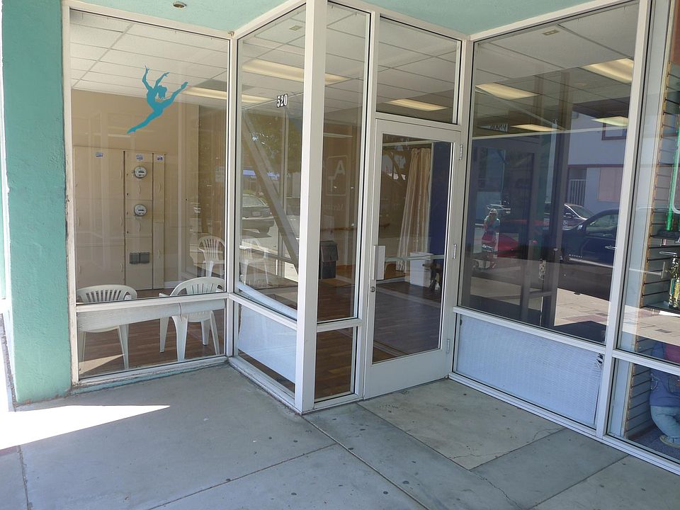 1st image of 516 W 3rd St