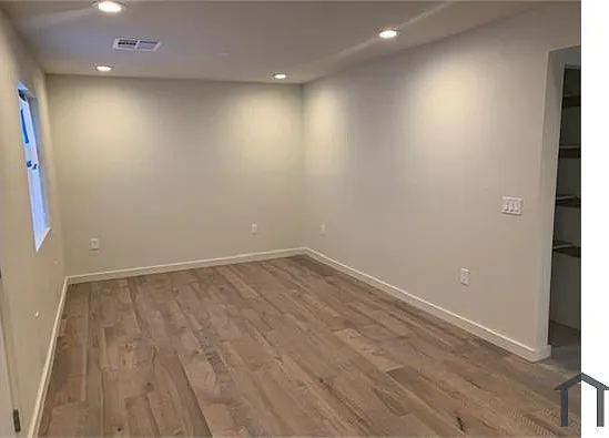 3 bed, 875 sqft, $2,095 — Photo 2