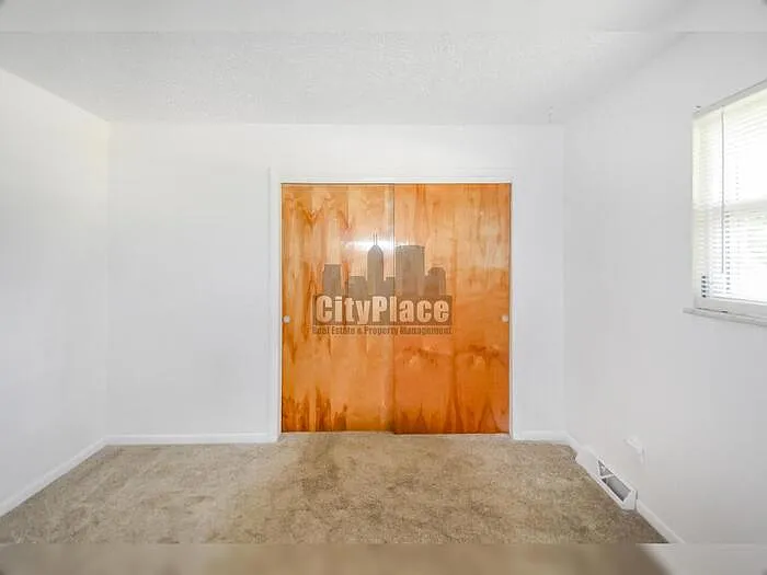 636 Oak Dr — Photo 16