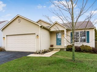 2106 Santuomo Ave, Grove City, OH 43123