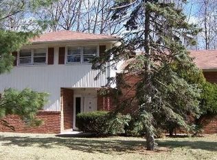 44 Laurel Ave, Livingston, NJ 07039