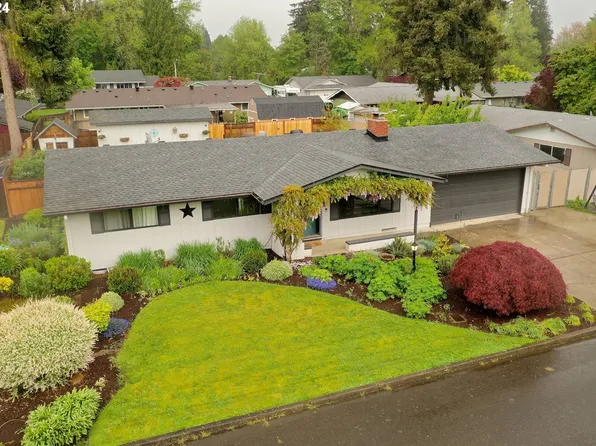 240 Allendale Dr, Saint Helens, OR 97051