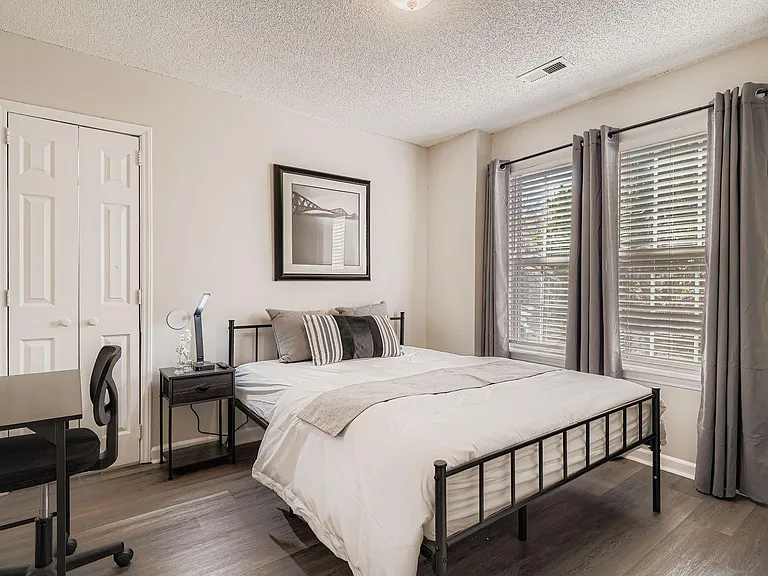 Osage Cir — Photo 1