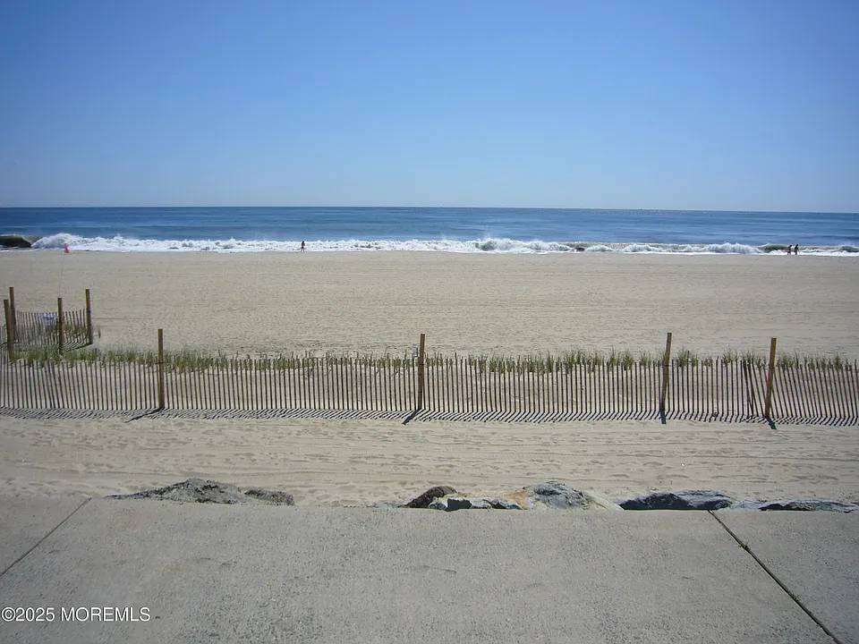 1201 Ocean Ave #82