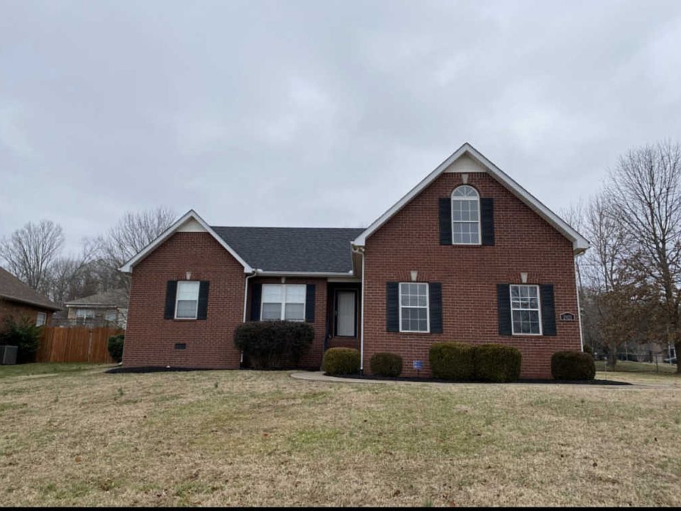 1st image of 2921 Iona Dr