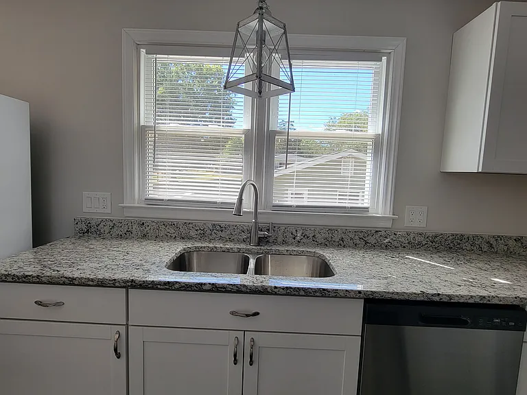 8124 Wood St — Photo 6