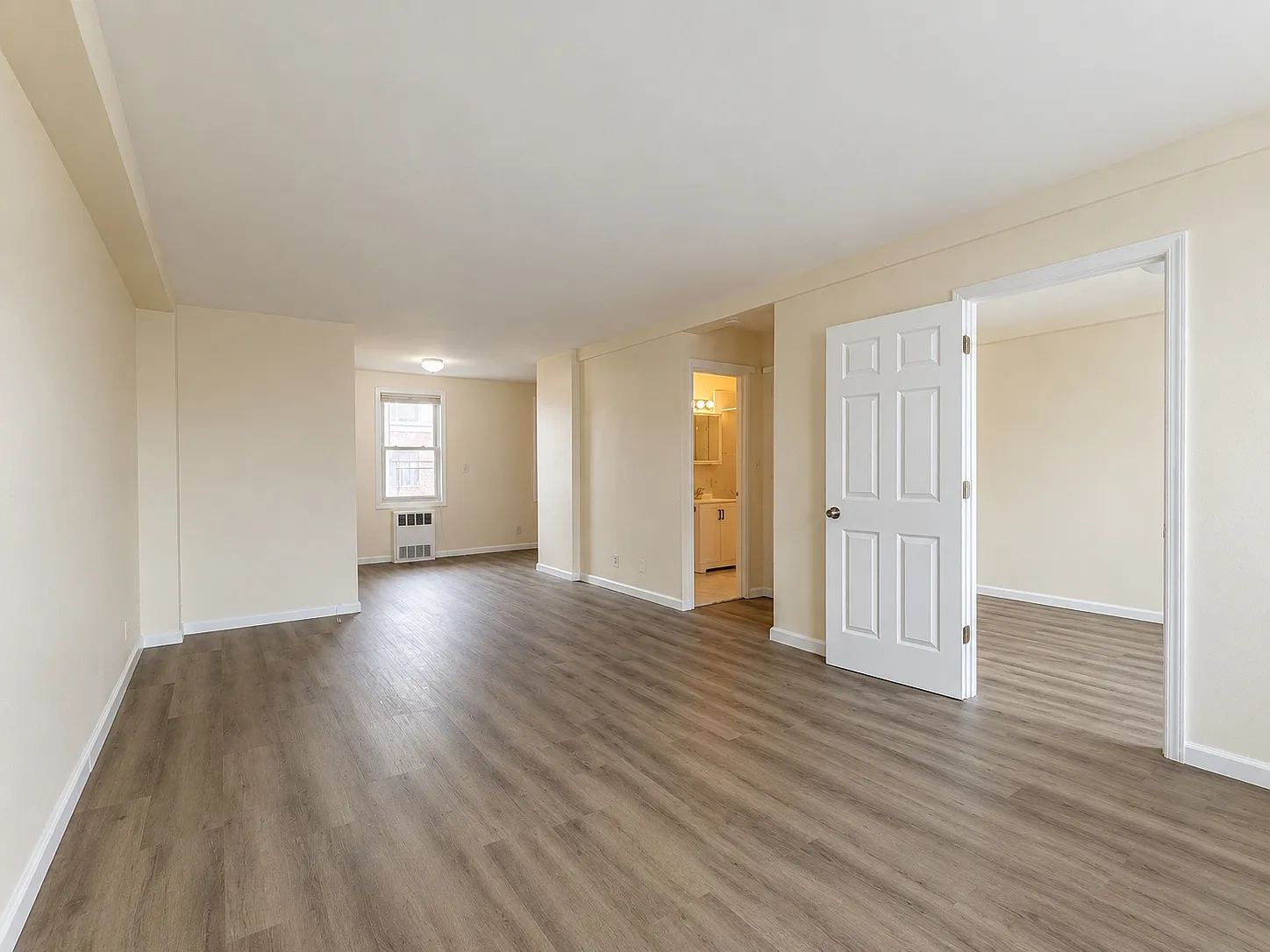 1 bed, 601 sqft, $2,100 — Photo 4