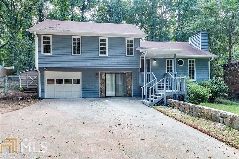 1st image of 211 Charles Ave