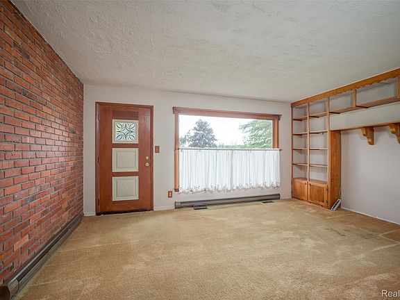 5th image of 8728 Rynn Rd