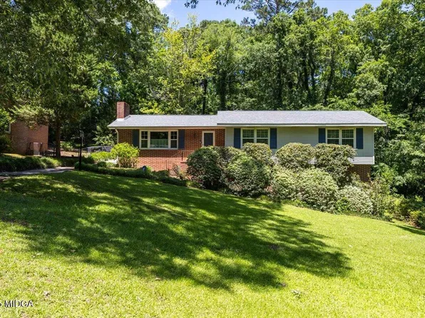 3015 Clairmont Ave, Macon, GA 31204