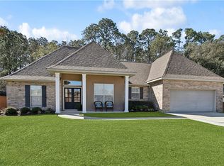 641 Piney Ridge Cir, Madisonville, LA 70447