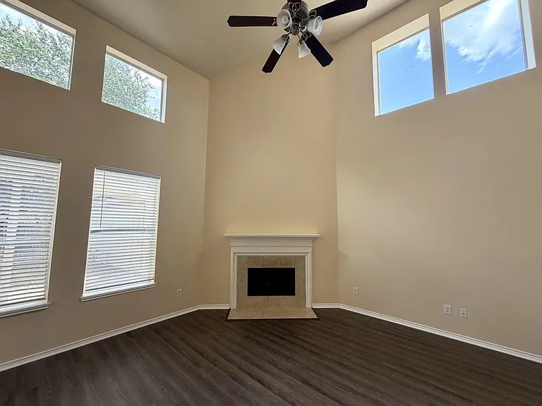 11306 Bright Canyon Ln — Photo 9