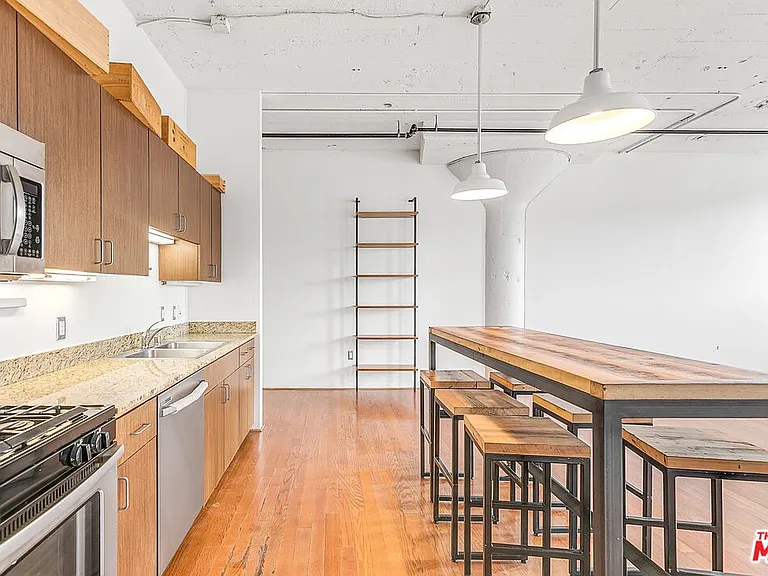 200 N San Fernando Rd #412 — Photo 4
