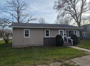 308 E Delaware St, Knox, IN