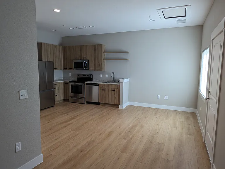 1800 Colorado Blvd #201 — Photo 5