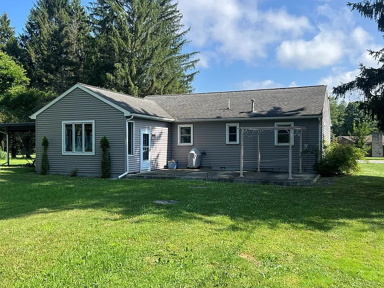 17822 Route 6 — Photo 3
