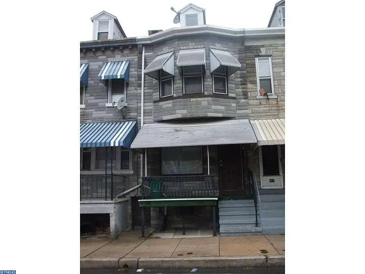 915 Marion St photo 1