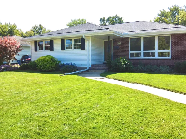 3318 Wirth Rd, Highland, IN 46322