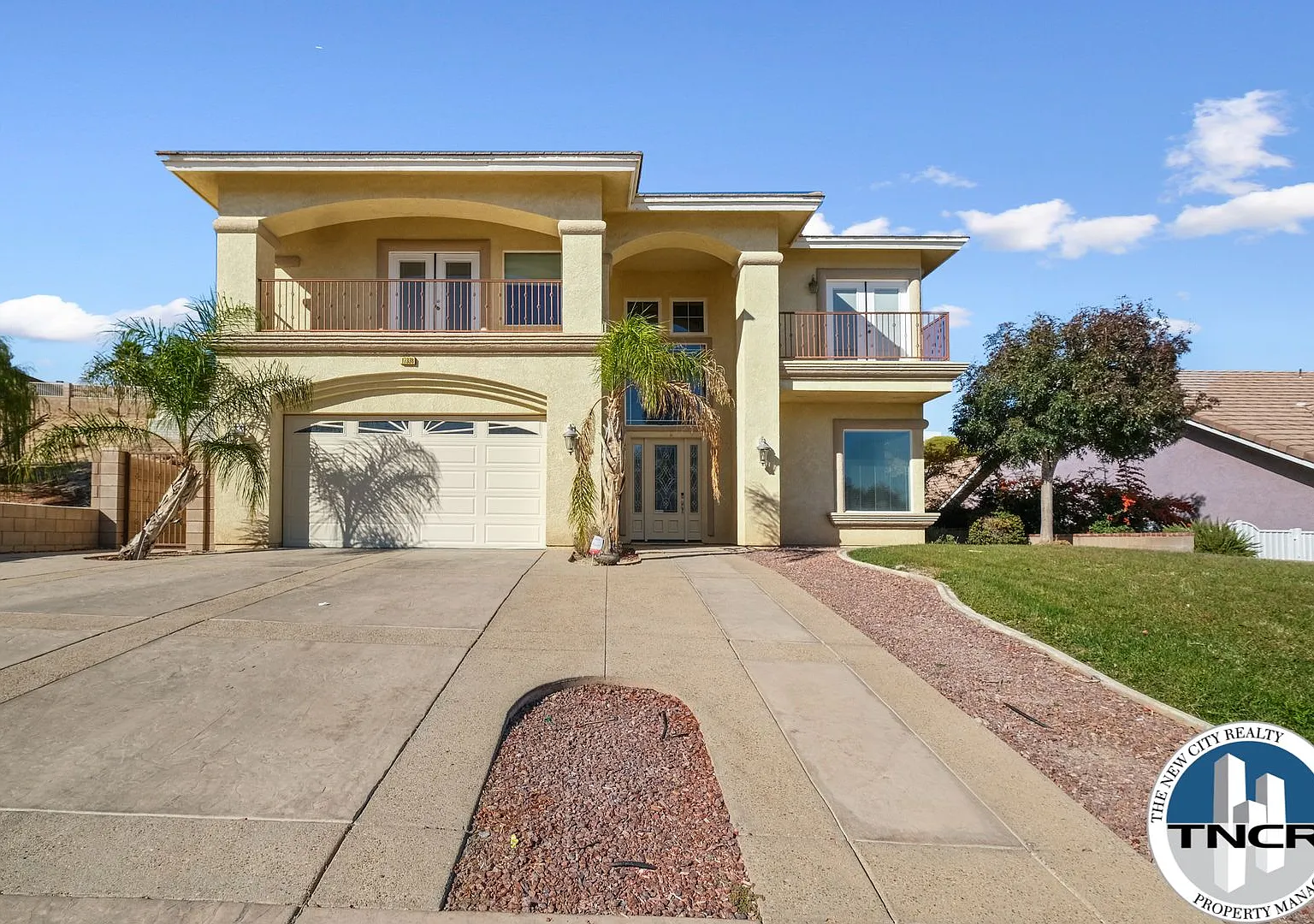 Gorgeous 4 Bedroom | 3.5 Bath — Photo 1
