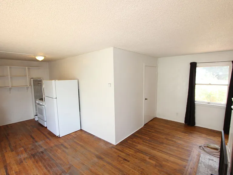 811 N Humphreys St — Photo 12