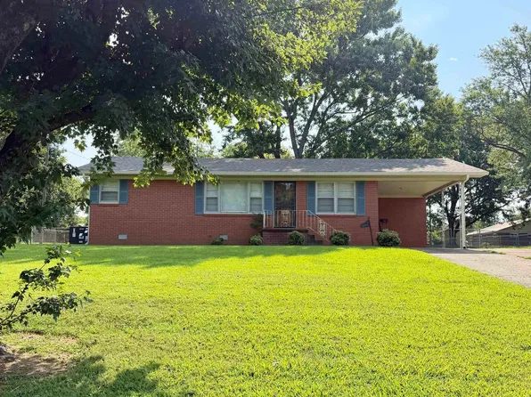 420 Evergreen St, Greenfield, TN 38230