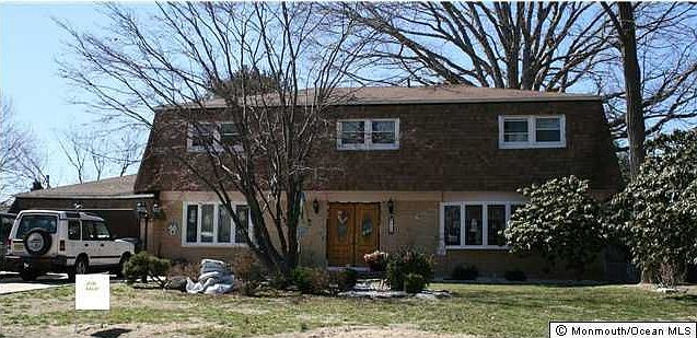 1st image of 616 Greenwich Ct