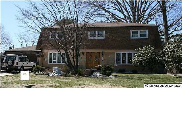 616 Greenwich Ct photo 1