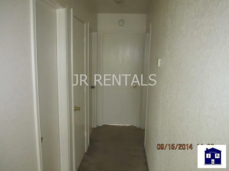 3909 Deputy Dr — Photo 19