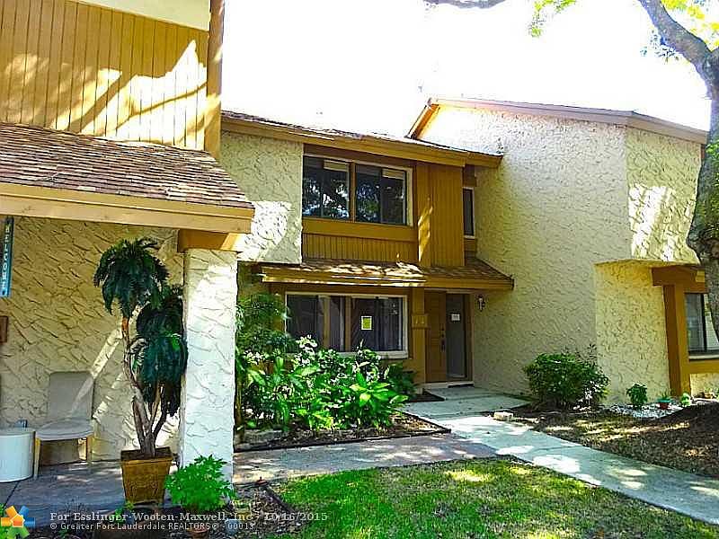 1st image of 136 Wimbledon Lake Dr #136