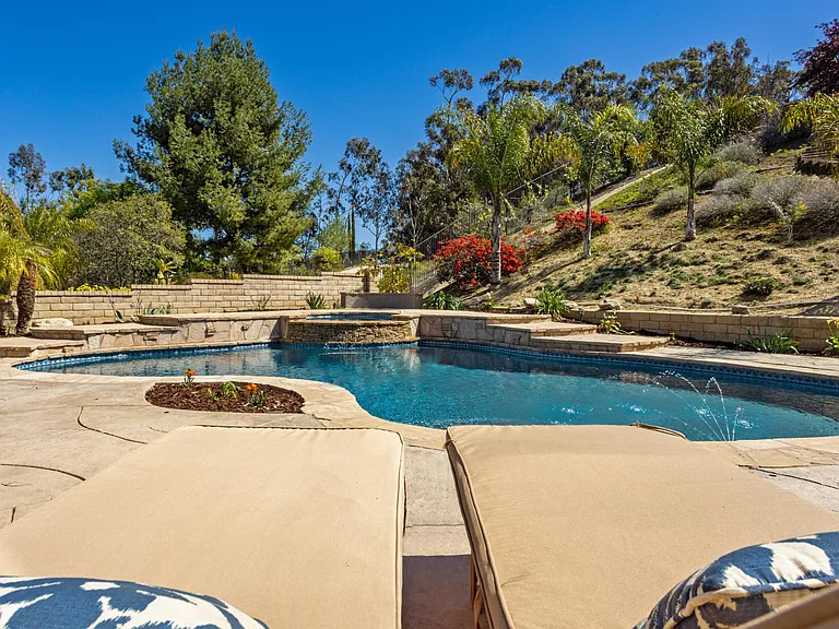 2636 Rudolph Dr — Photo 23