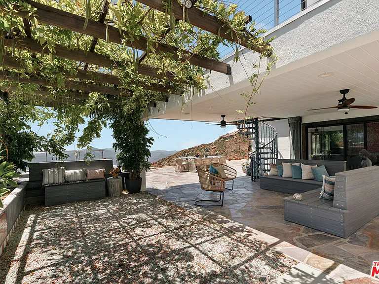 231 Loma Metisse Rd — Photo 23