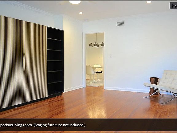 3rd image of 2562 Dellwood Ave