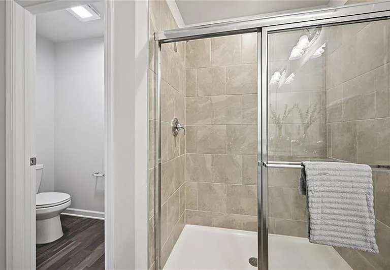 405 Lanier Cir — Photo 25