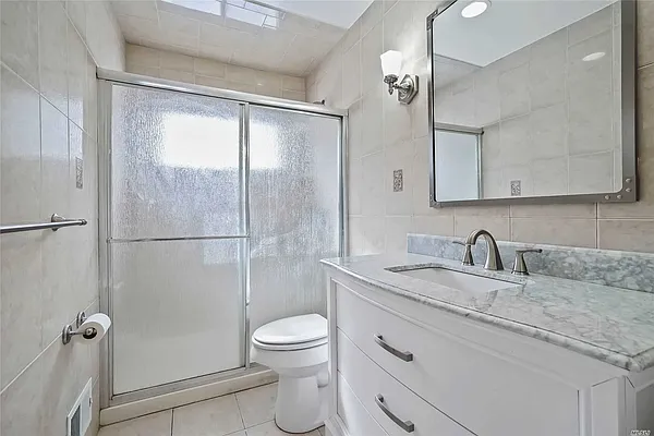 Sold by Century 21 Amiable Realty Group II Inc | media 13