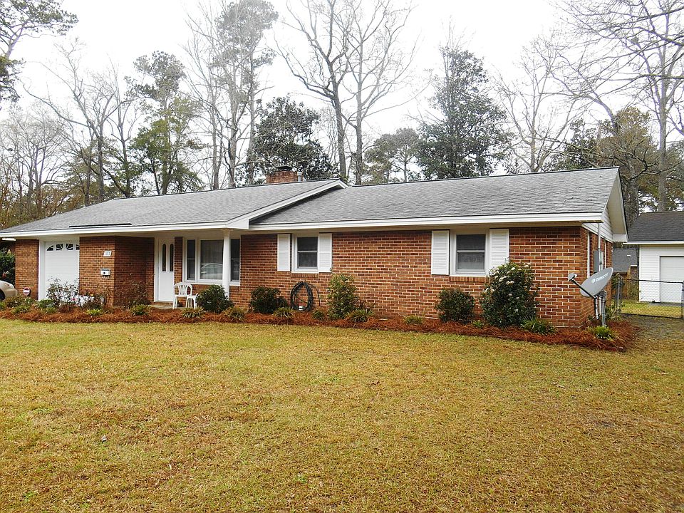 1st image of 107 Camelia Dr