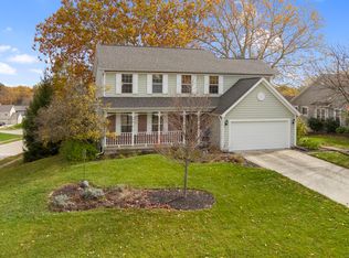 9691 Black Pine Ct, Fishers, IN