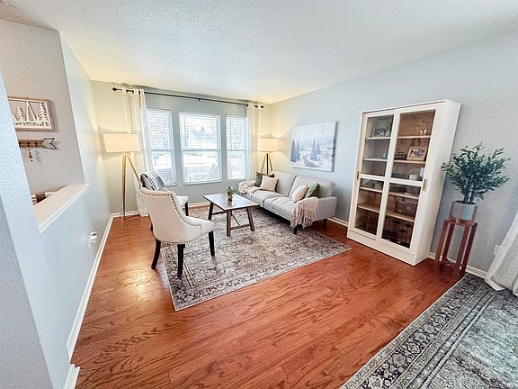 3rd image of 329 Leatherwood Way