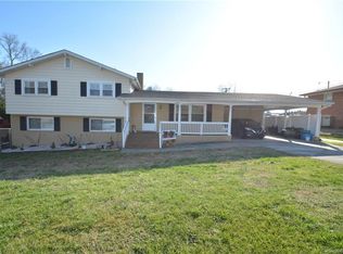 1302 Debbie Cir, Kannapolis, NC 28083