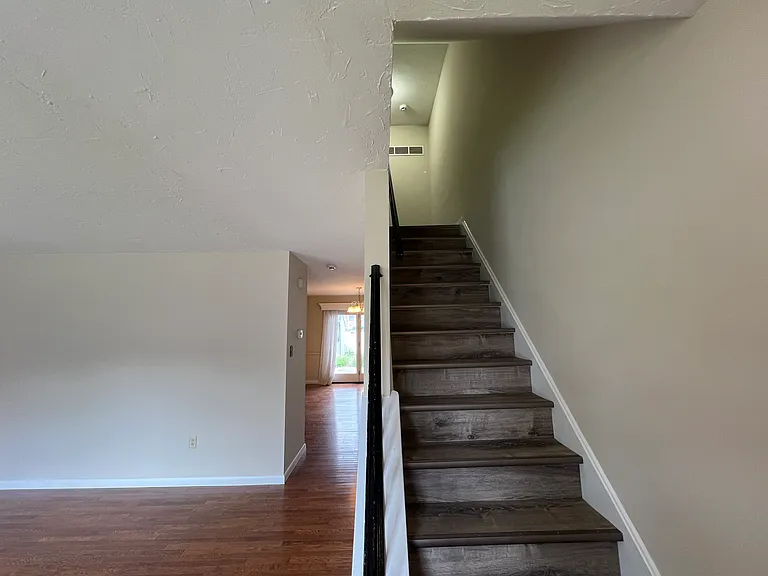 2519 Girard Ave — Photo 3