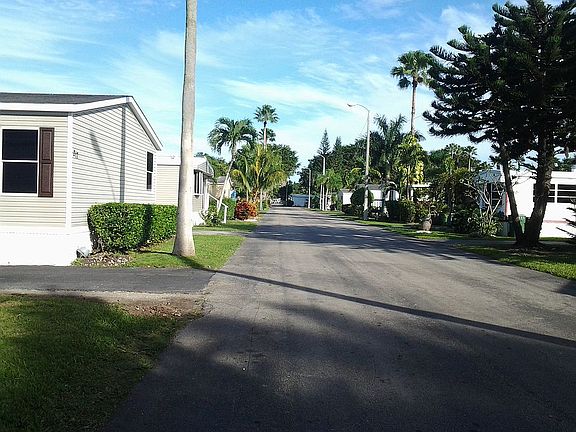 2nd image of 100 NE 6th Ave Lot 217