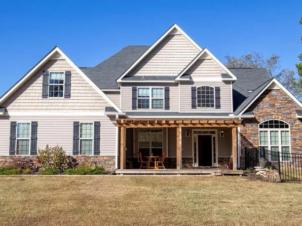 127 Seminole Trl, Fort Mitchell, AL 36856