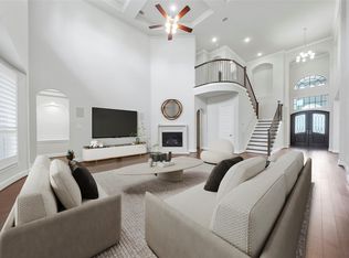 136 Thunder Valley Dr, Tomball, TX 77375